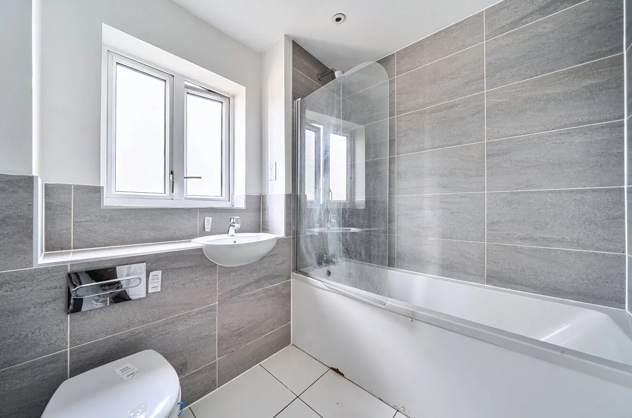 Norman Lane, Castle Hill, DA10, photo 17