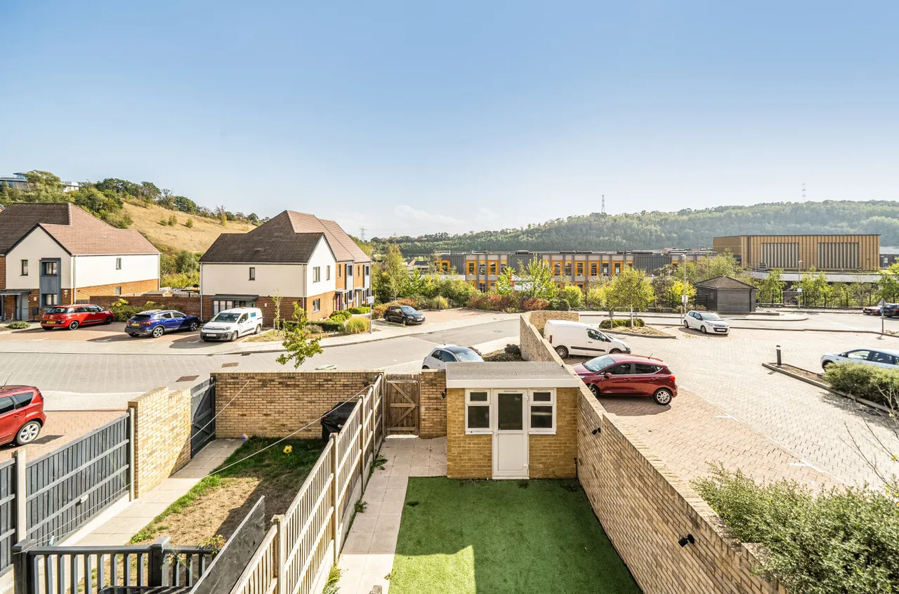 Norman Lane, Castle Hill, DA10, photo 14