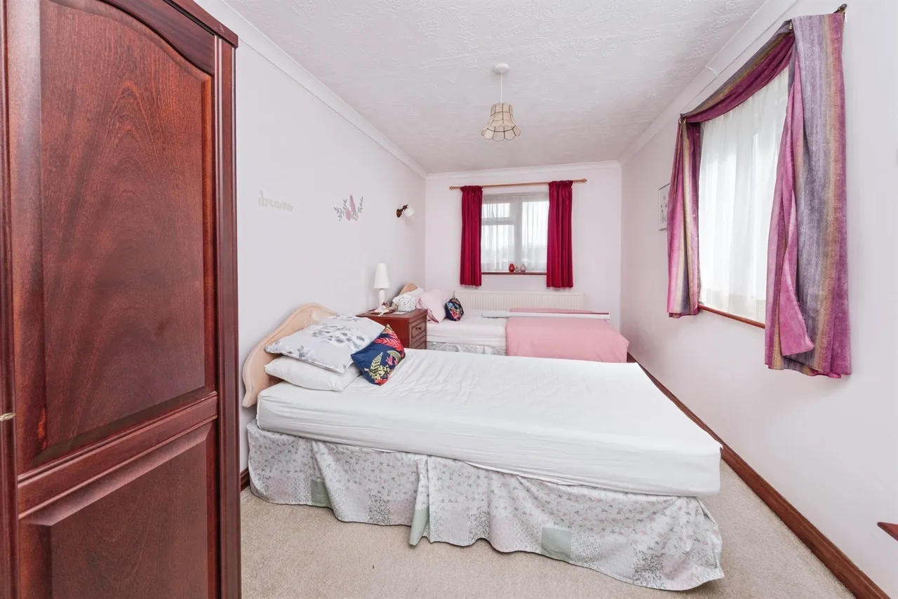 Swift Close, Newport Pagnell, MK16, photo 7