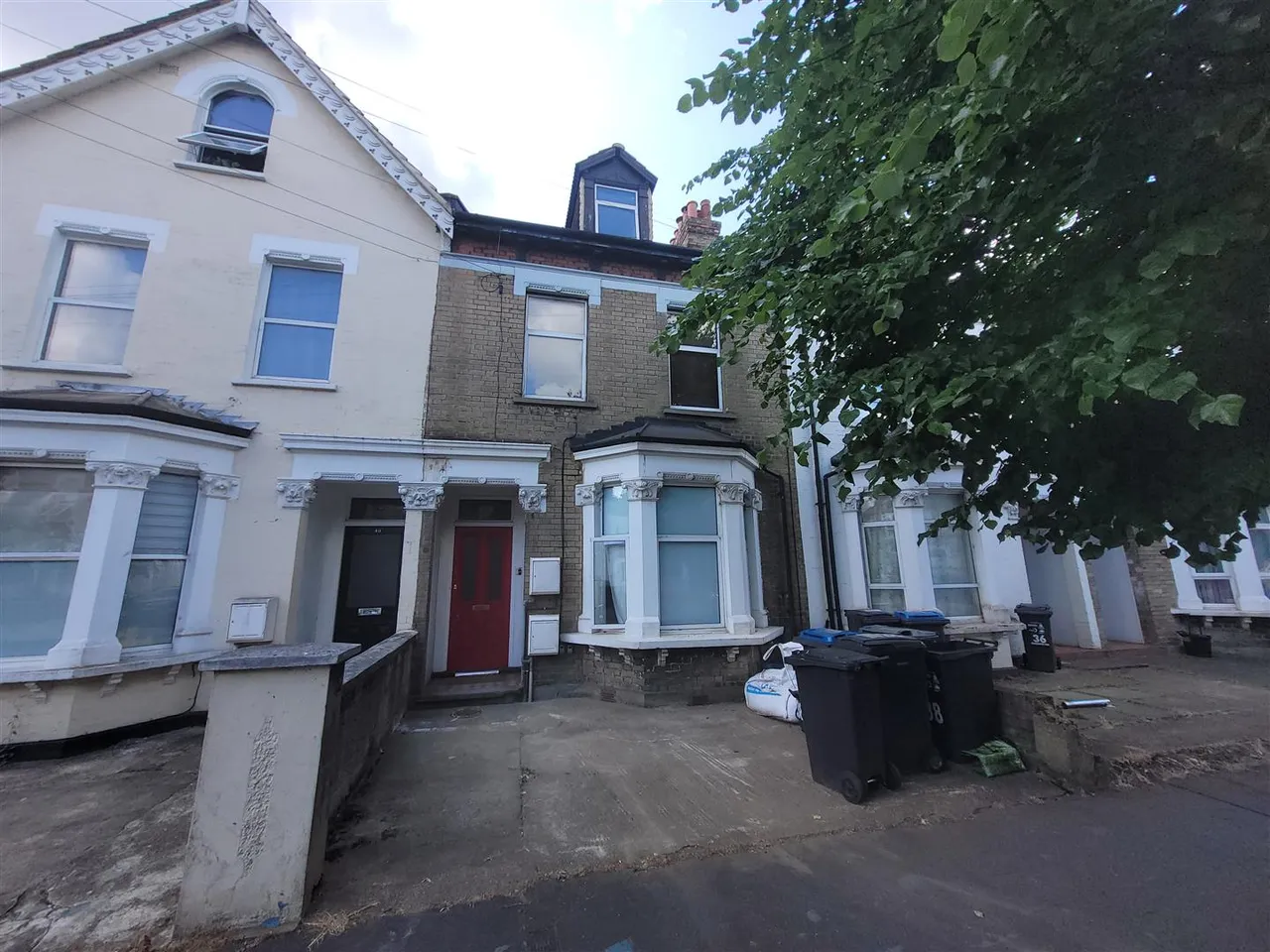 3 bed flat for sale, Kidderminster Road, Croydon, CR0