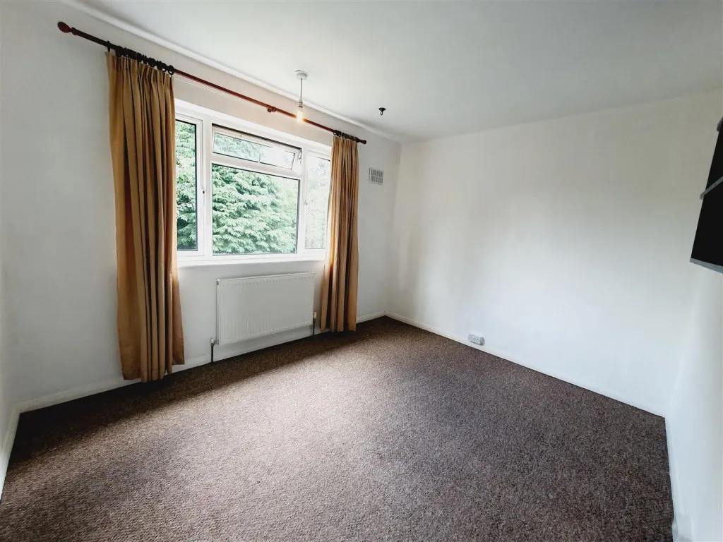 Pytchley Road, Kettering, photo 5