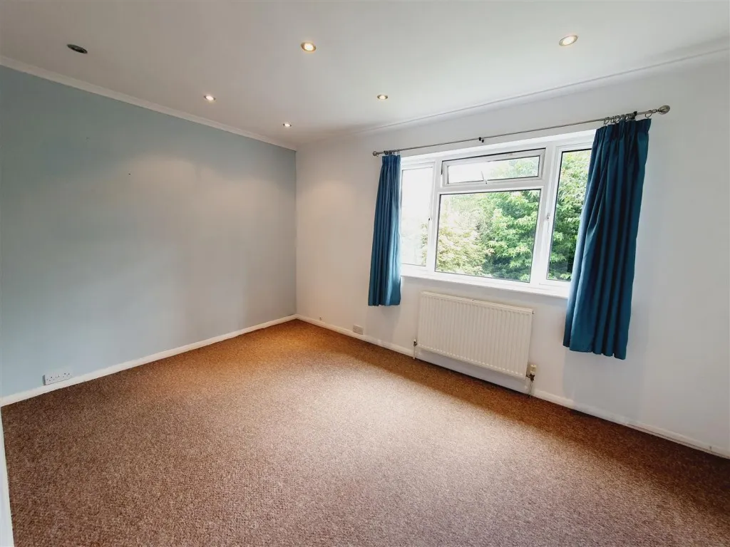 Pytchley Road, Kettering, photo 4