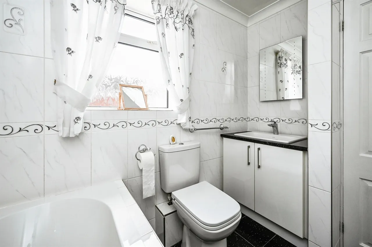 Elvaston Road, North Wingfield, S42, photo 11