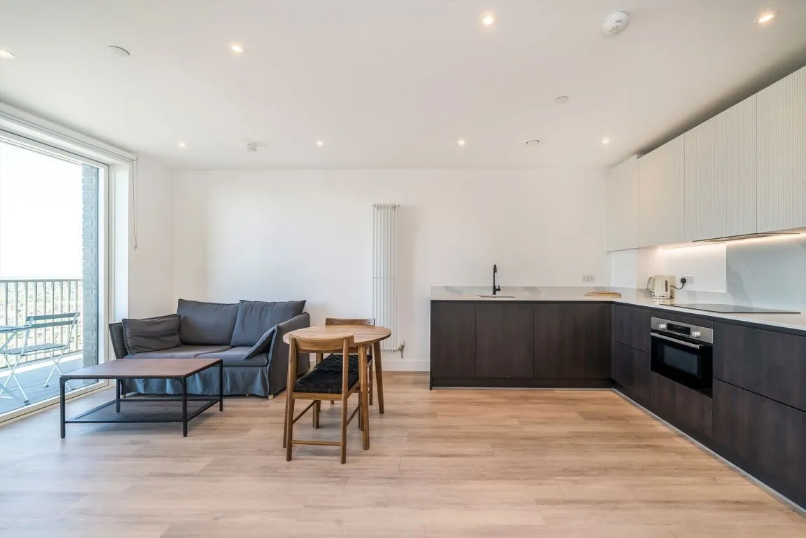 Heartwood Boulevard, W3, photo 4