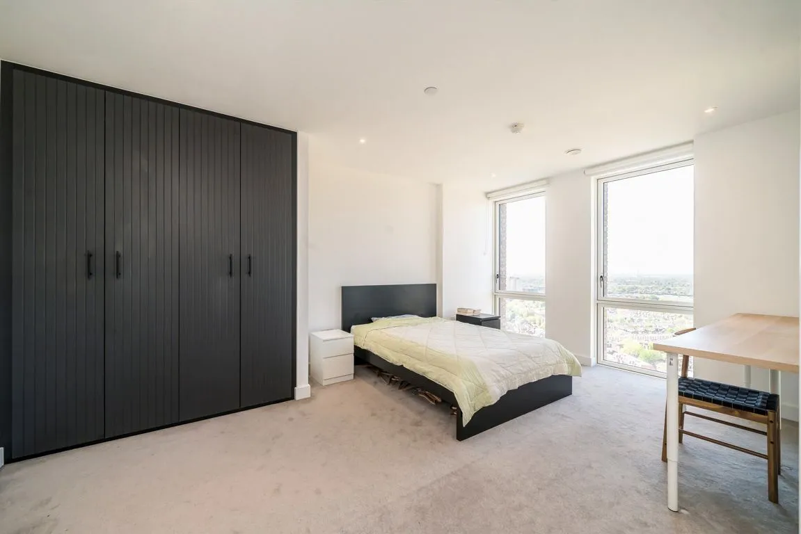Heartwood Boulevard, W3, photo 5