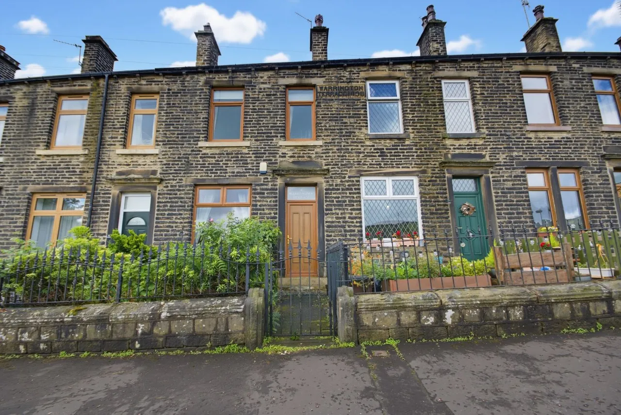 Warrington Terrace, Huddersfield, HD7, photo 2