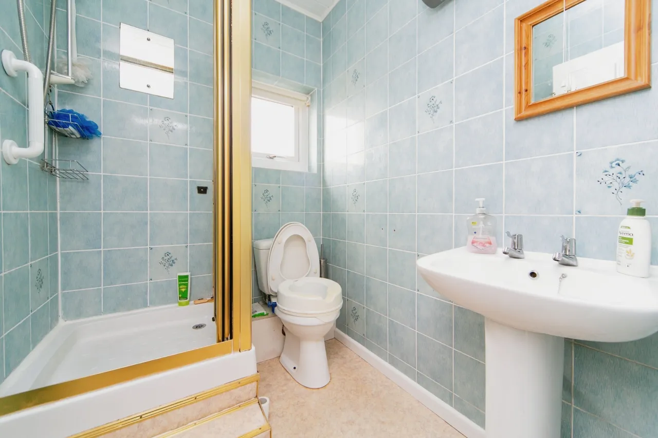 Palm Grove, Prenton, CH43, photo 19