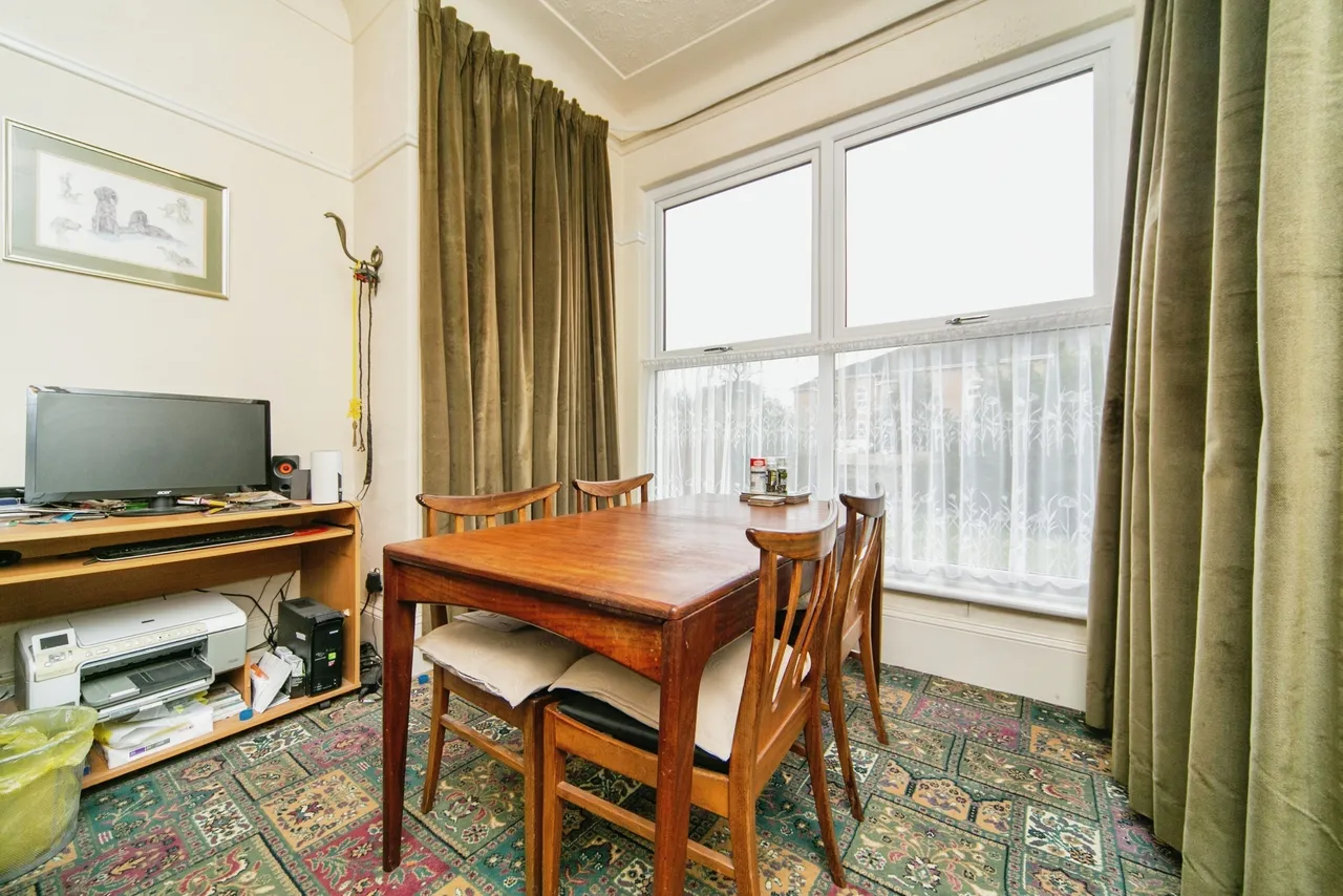 Palm Grove, Prenton, CH43, photo 10