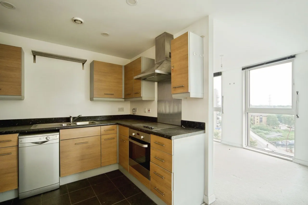 Coppermill Heights, Mill Mead Road, London, N17, photo 10