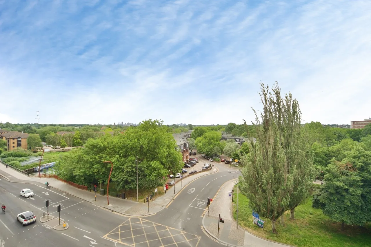 Coppermill Heights, Mill Mead Road, London, N17, photo 3