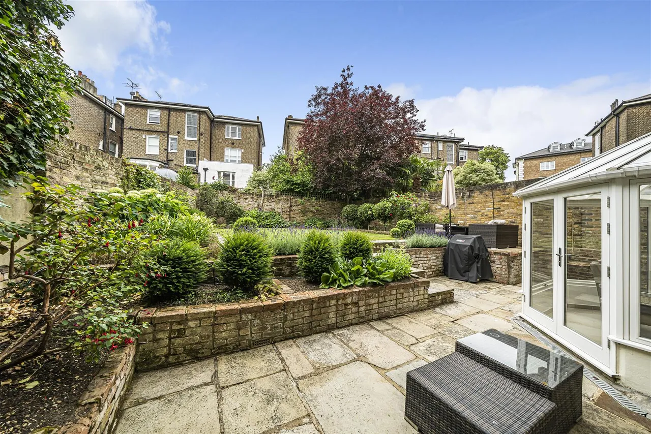 Buckland Crescent, Belsize Park, NW3, photo 15