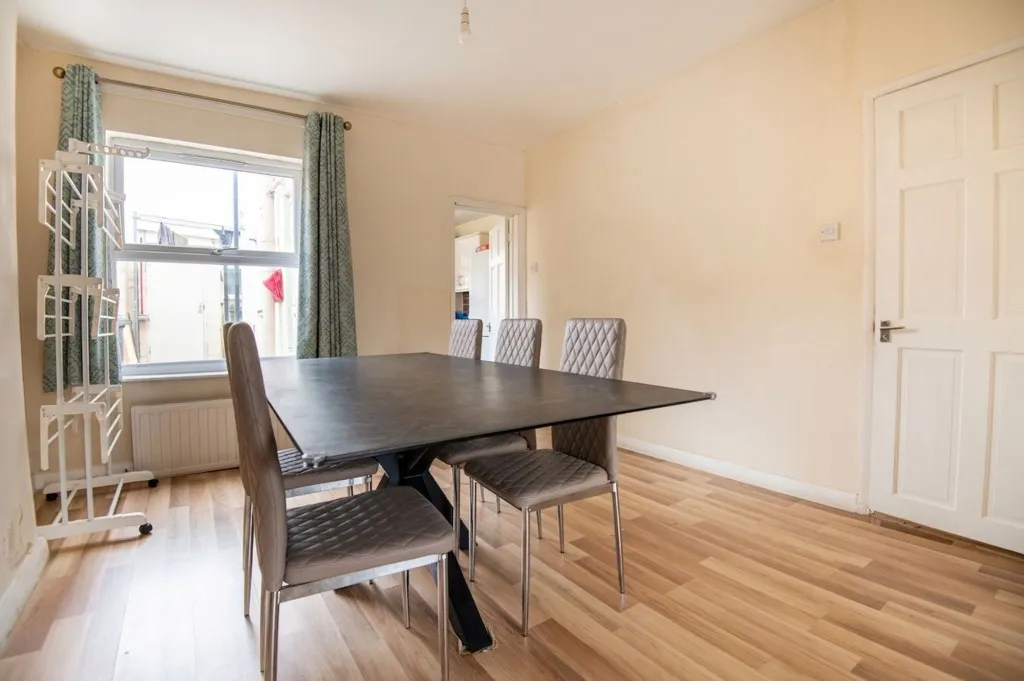 Grant Road, Wellingborough, NN8, photo 3