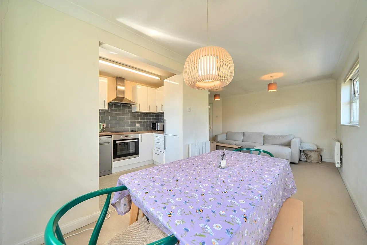 Grenard Close, SE15, photo 15