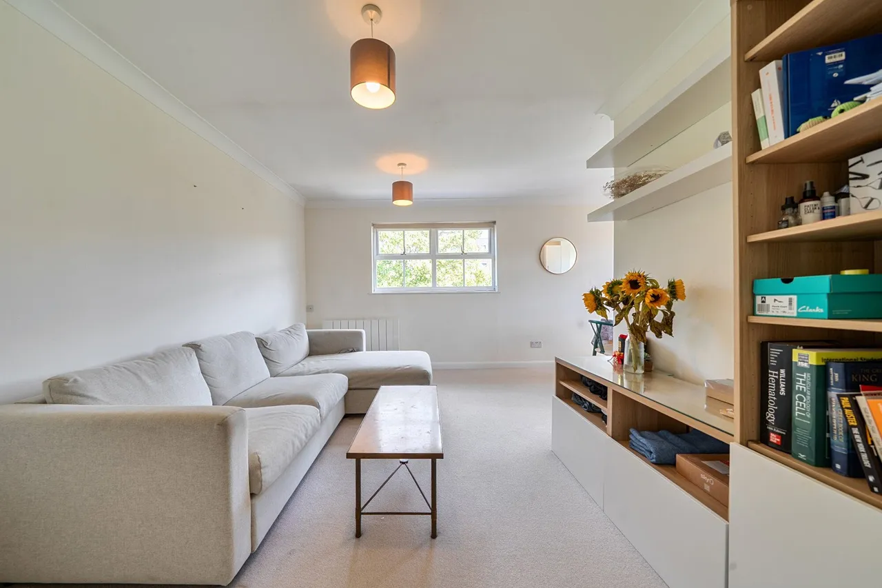 Grenard Close, SE15, photo 9