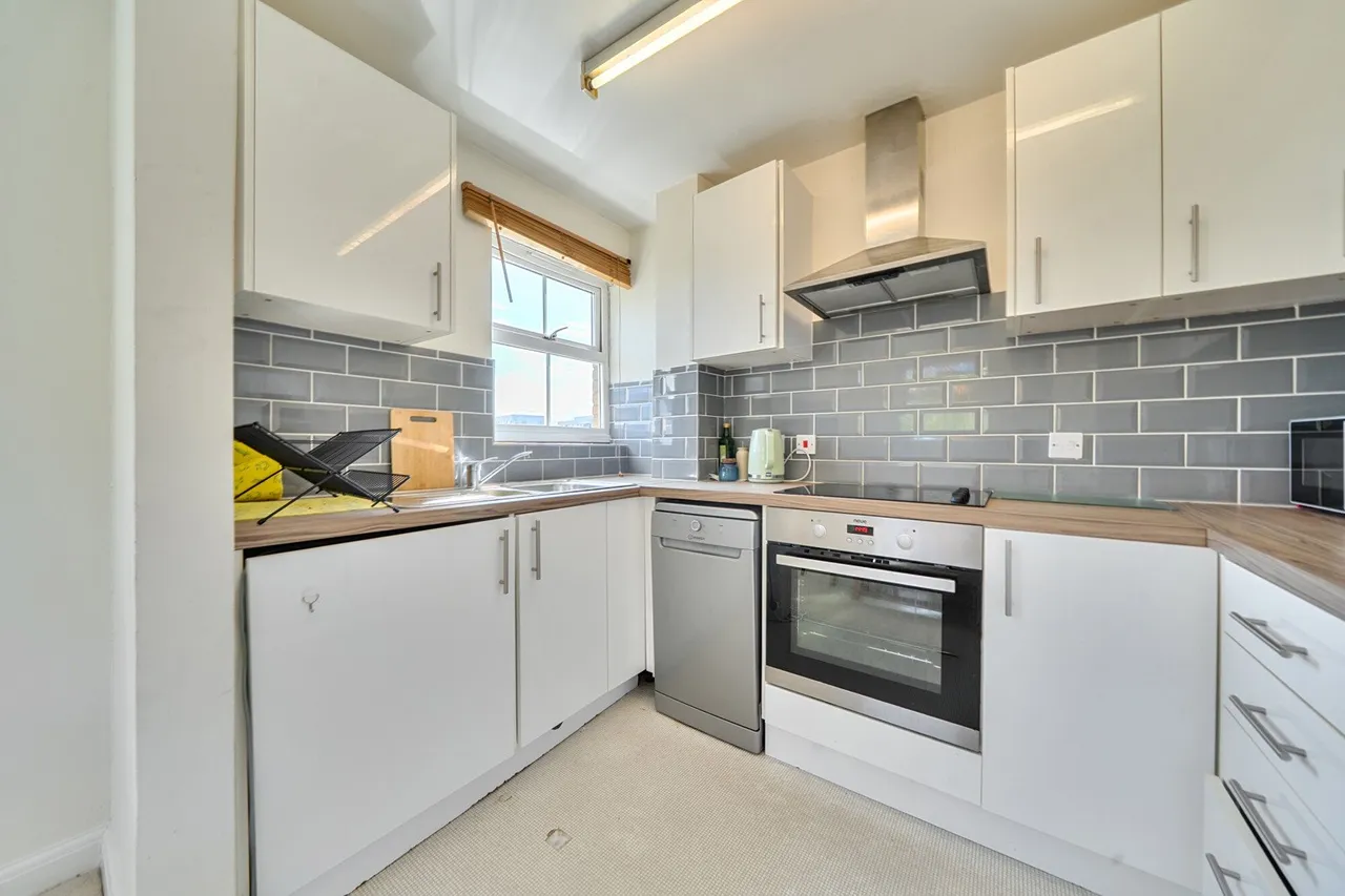 Grenard Close, SE15, photo 11