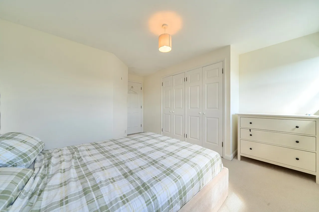 Grenard Close, SE15, photo 19