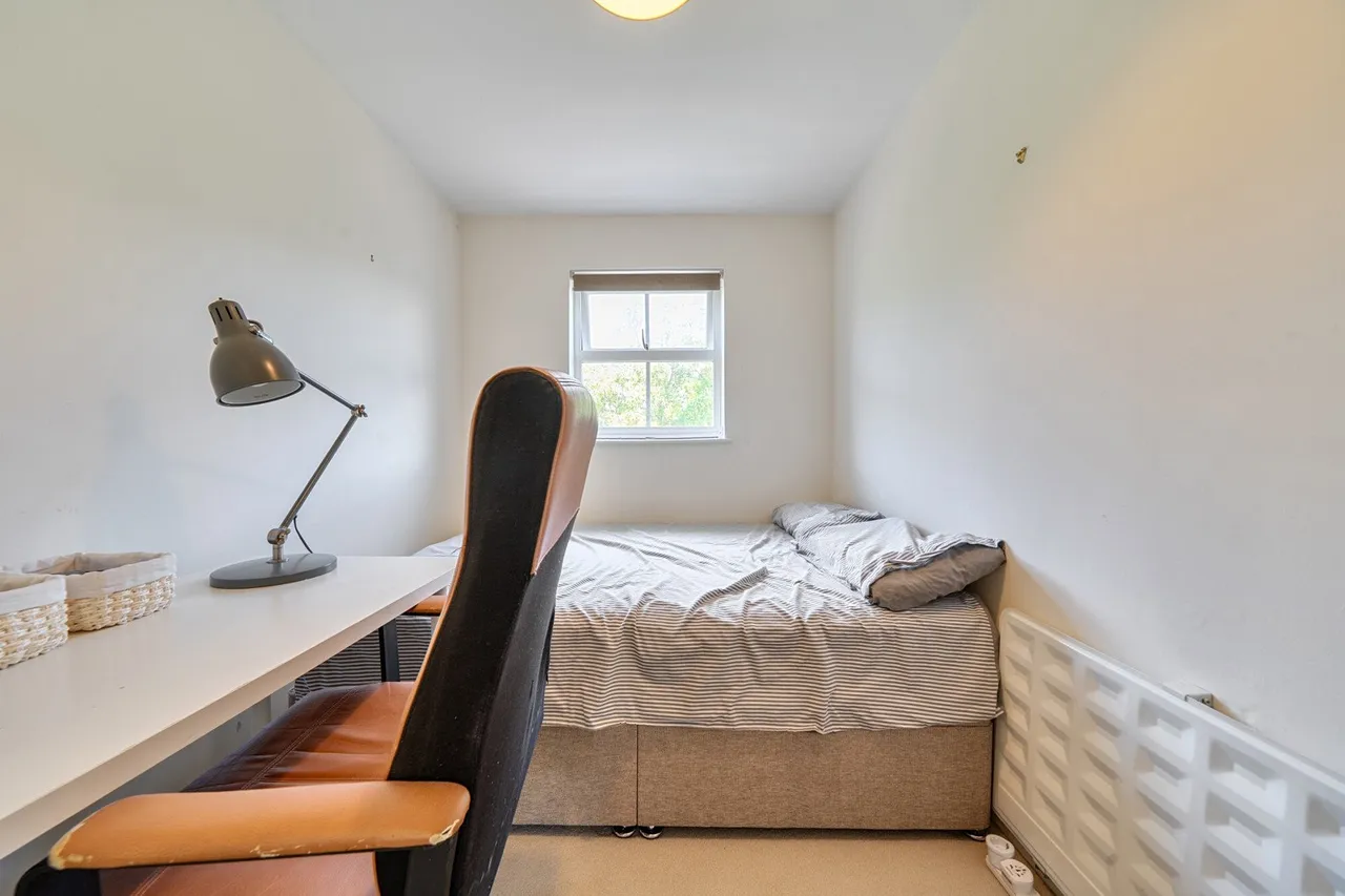 Grenard Close, SE15, photo 20