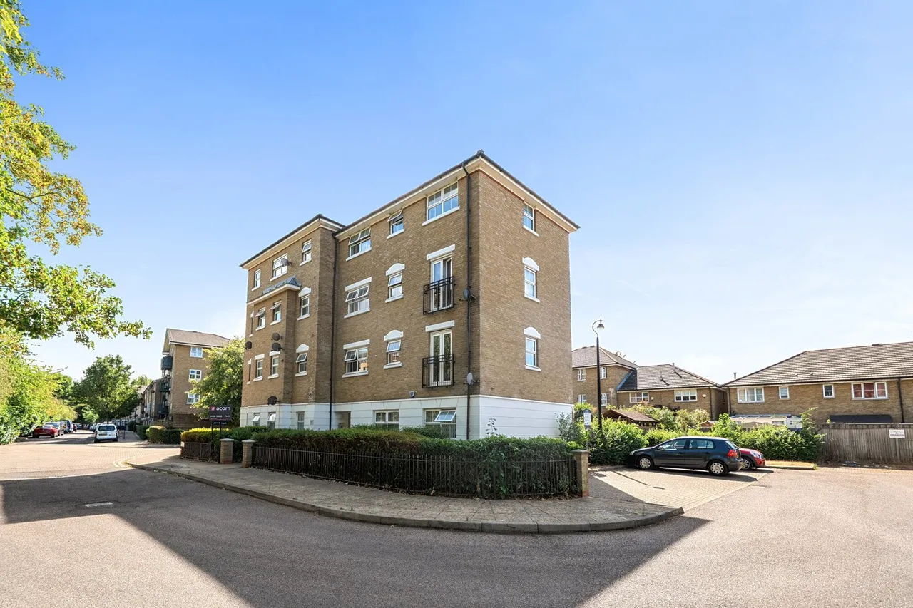Grenard Close, SE15, photo 16
