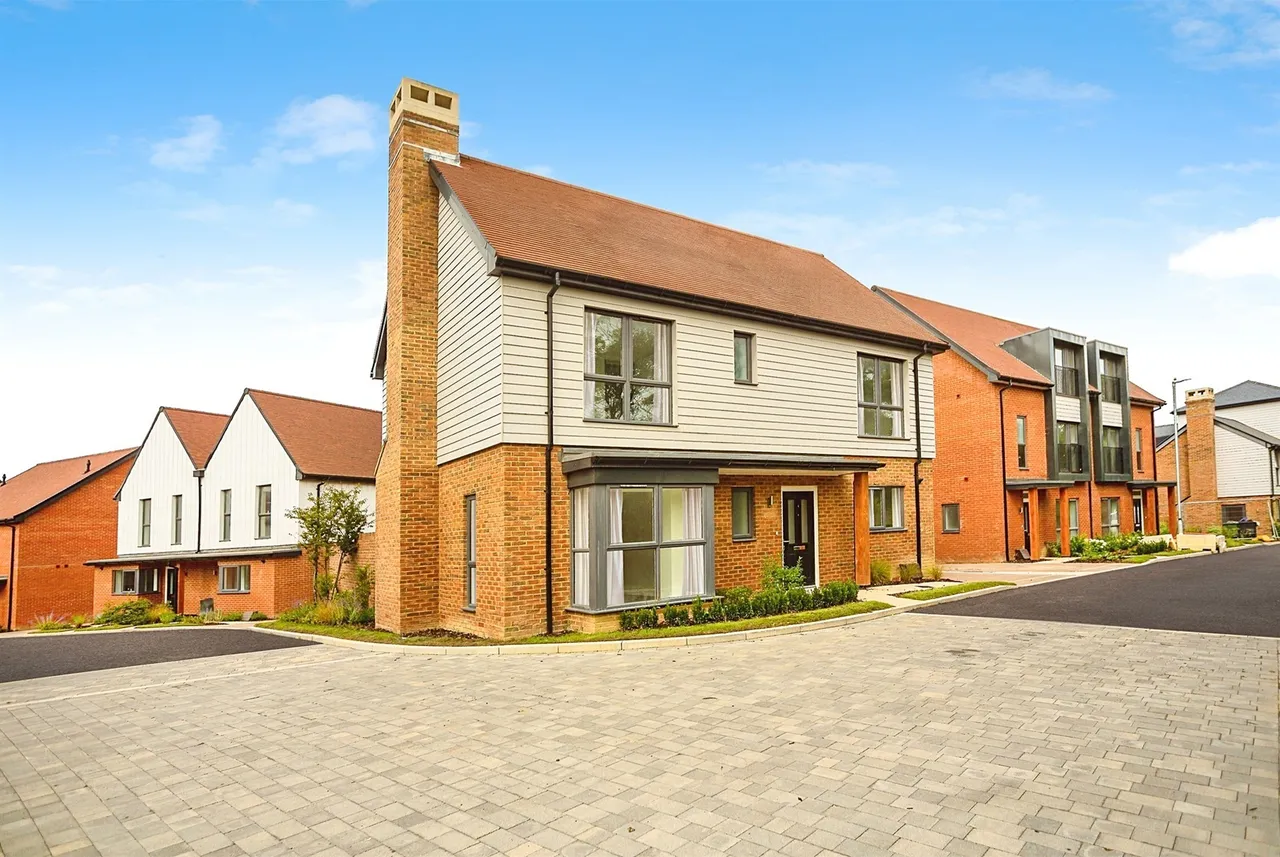 4 bed house for sale — Chilmington Rise, Great Chart, Ashford