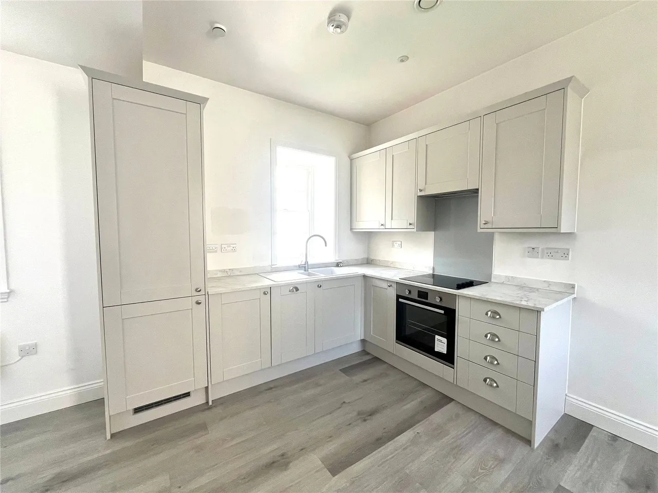 Old Chester Road, Holywell, CH8, photo 3