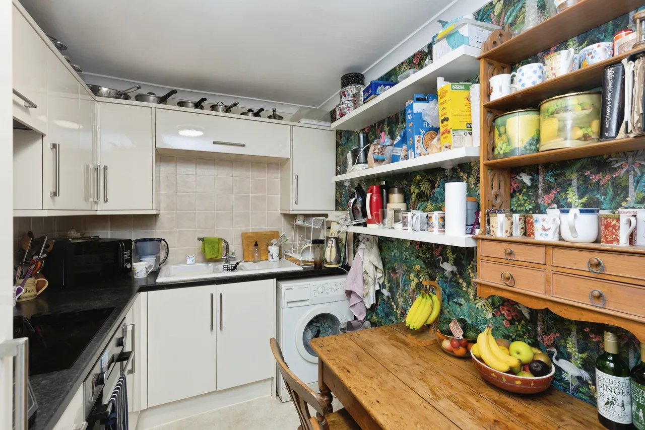 Clarence Square, Cheltenham, GL50, photo 5