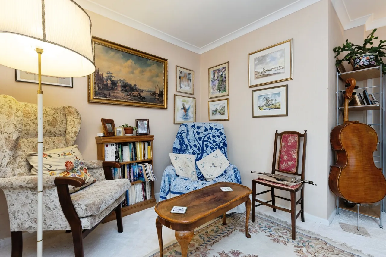 Clarence Square, Cheltenham, GL50, photo 12