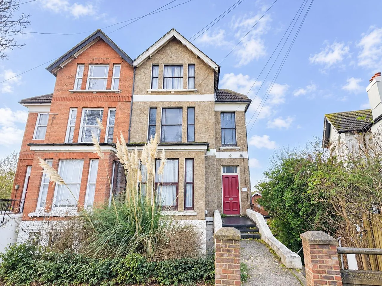 1 bed flat to rent — Quarry Crescent, Hastings, East Sussex, TN34 3SD