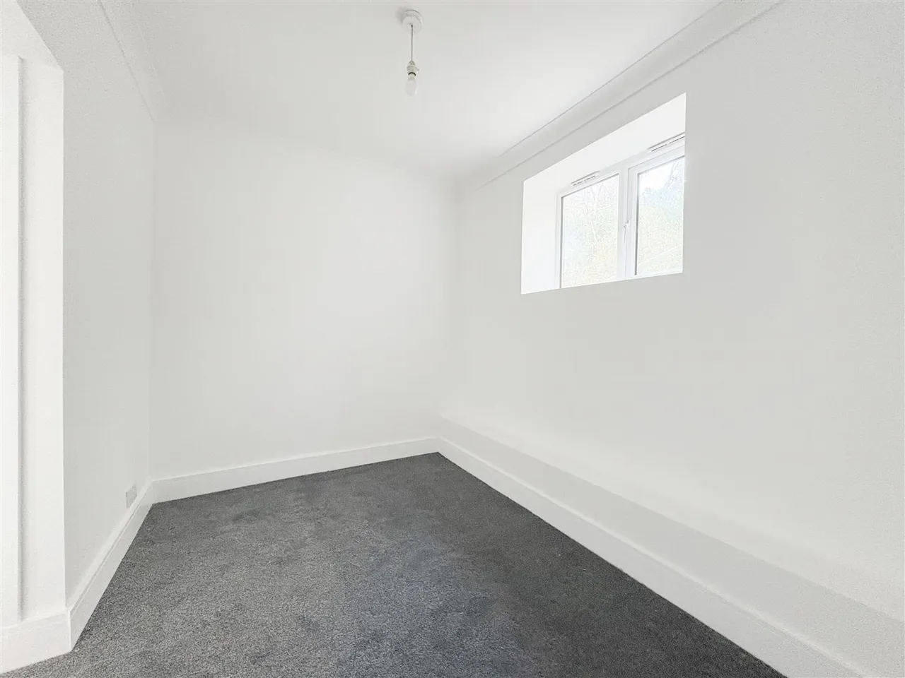 Quarry Crescent, Hastings, East Sussex, TN34 3SD, photo 8