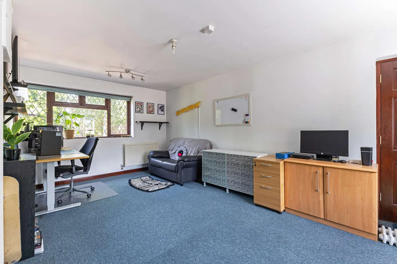 Marford Road, Wheathampstead, St. Albans, Hertfordshire, AL4 8AY, photo 8