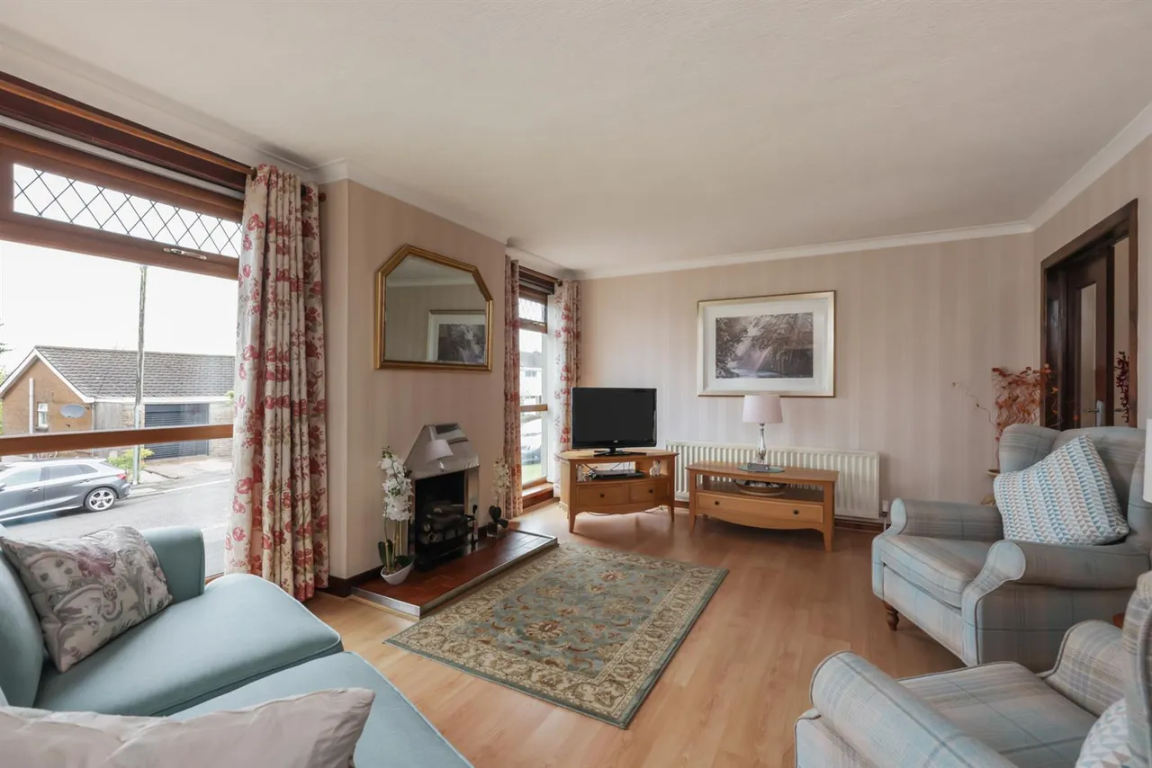 Glennor Crescent, Carryduff, BT8, photo 4