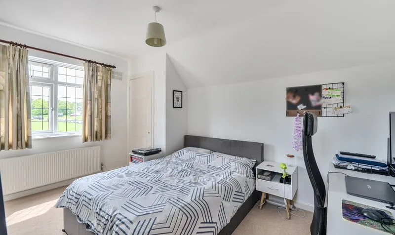 Christ Church Road, Epsom, KT19, photo 11