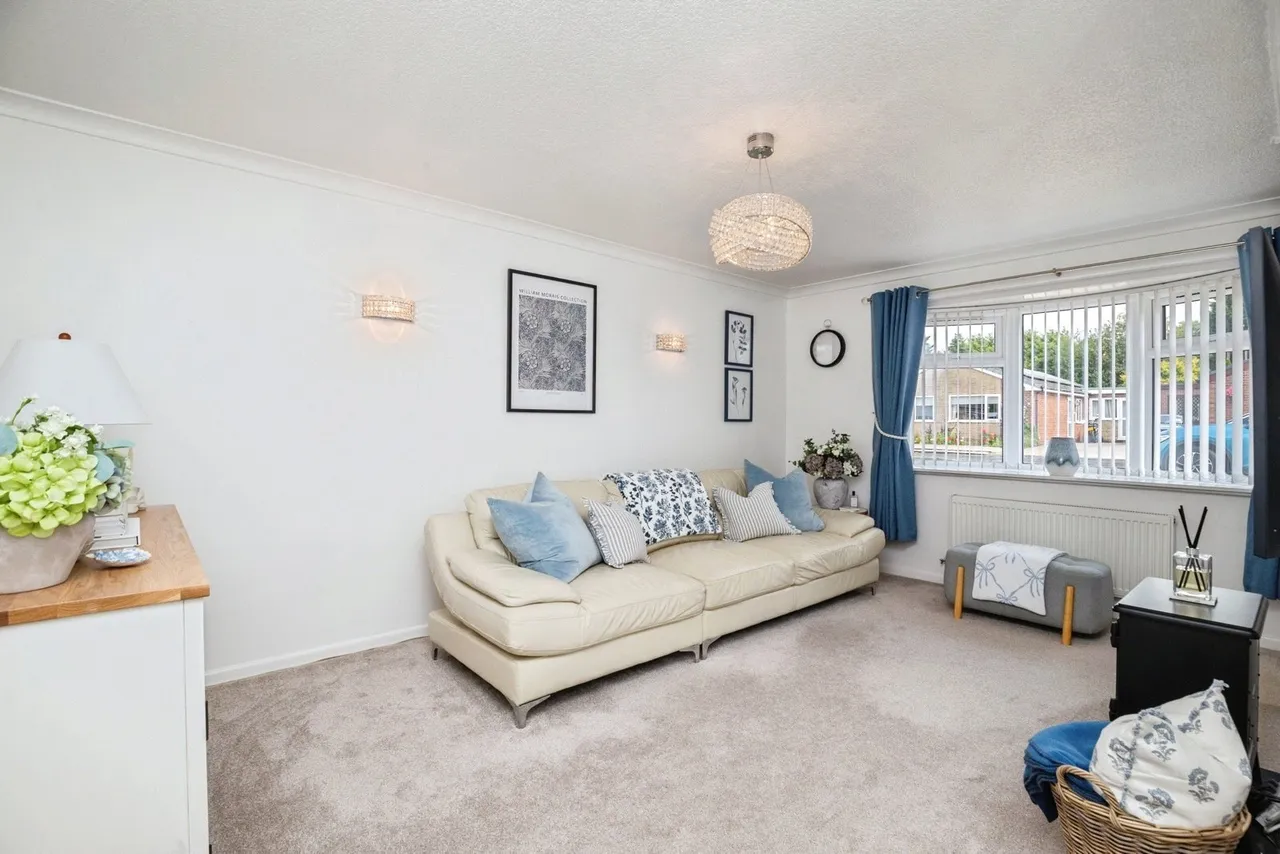 St. Saviours Close, Bamber Bridge, Preston, Lancashire, PR5, photo 14