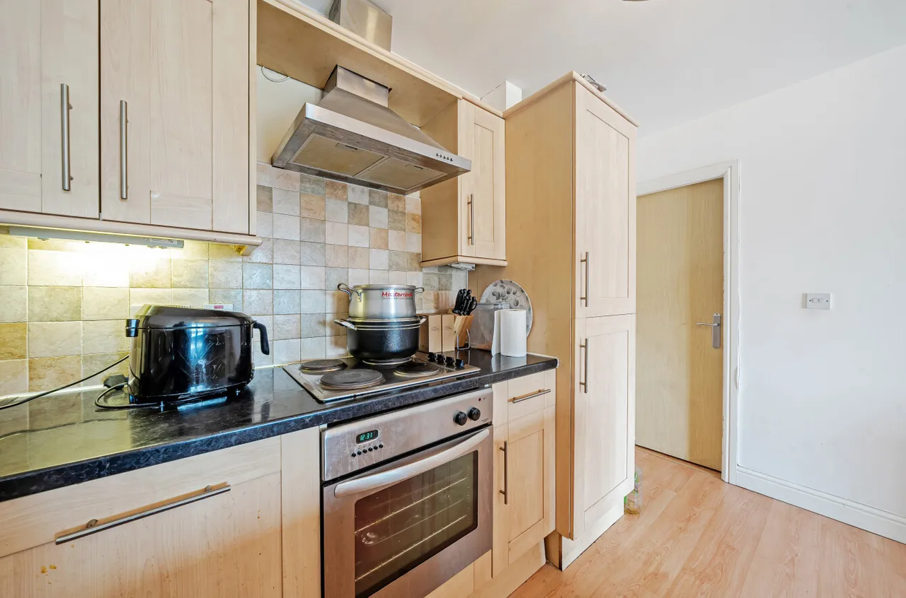 Admiral Street, Leeds, LS11, photo 5