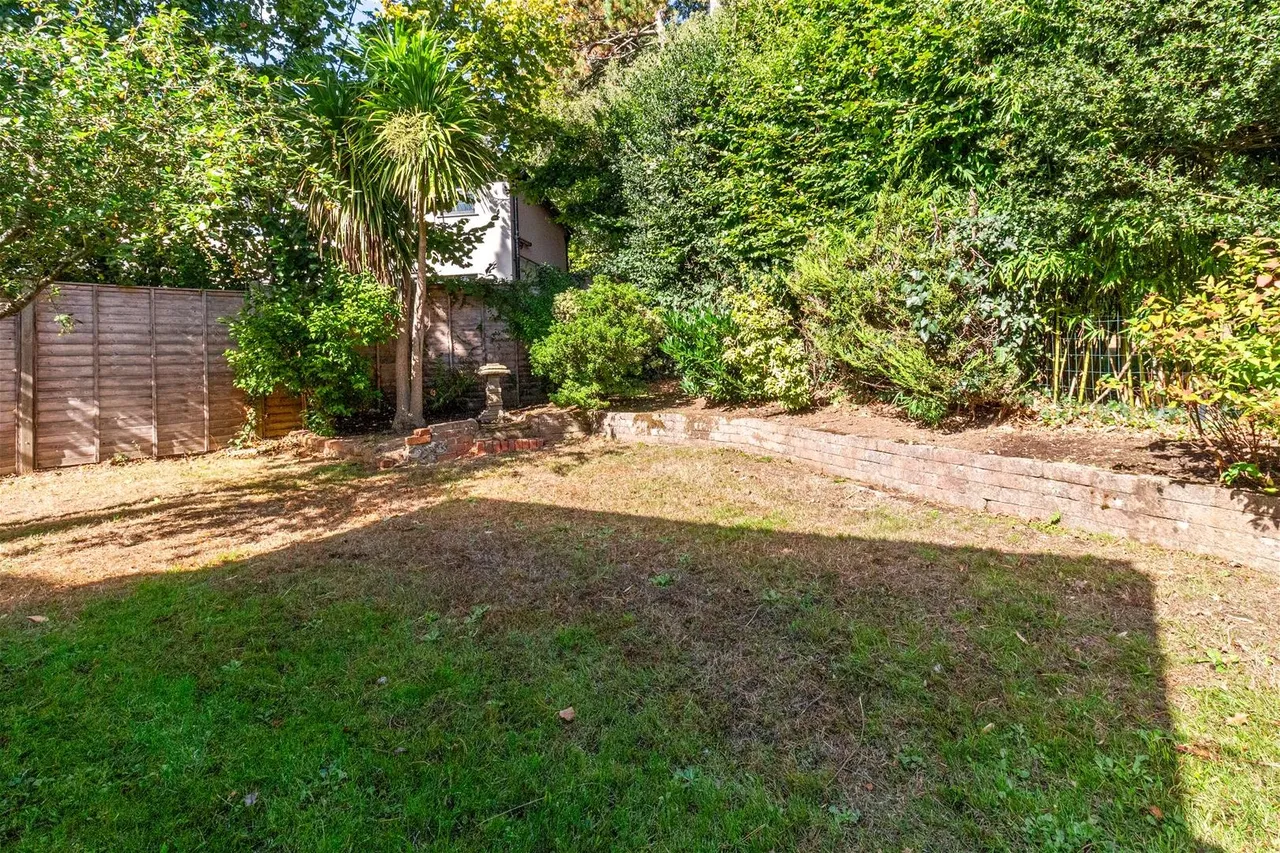 Heather Lane, Worthing, photo 35