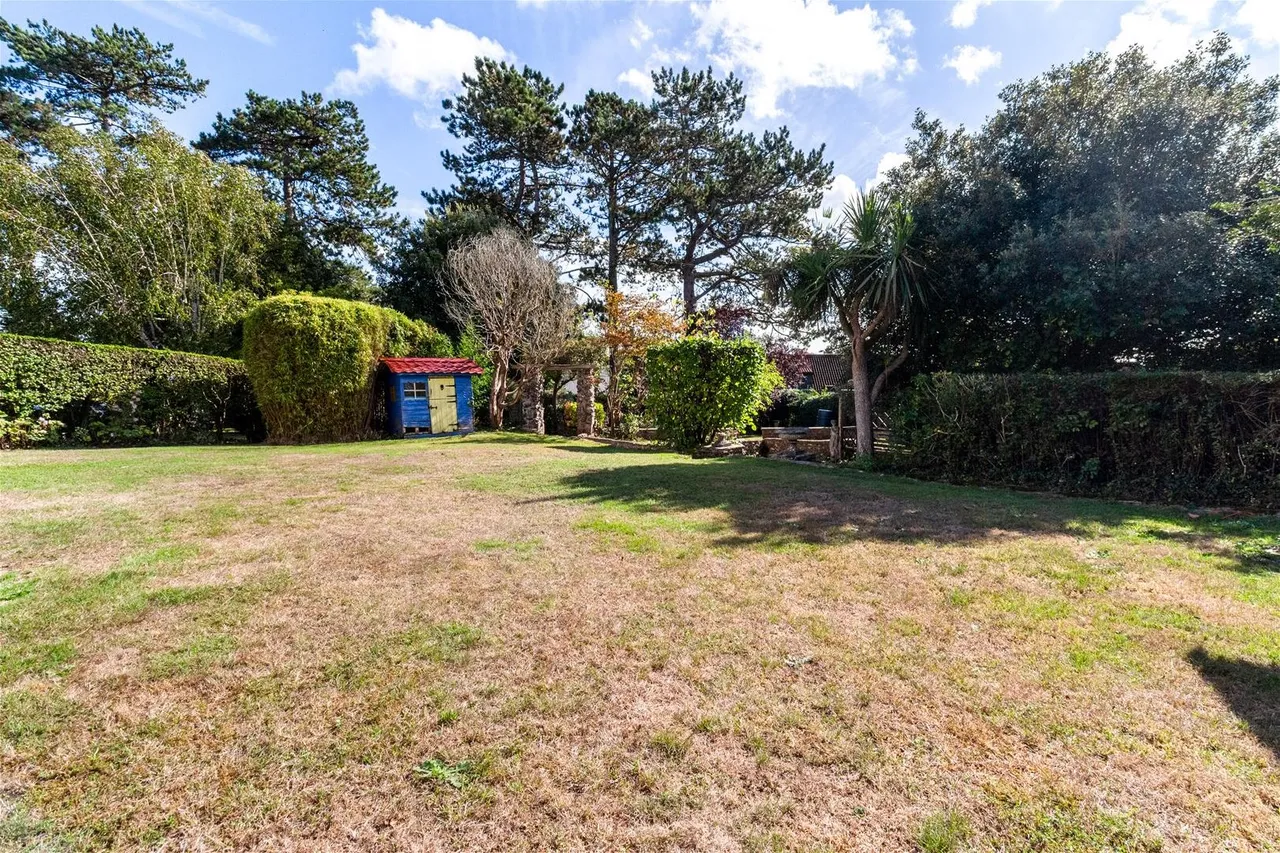 Heather Lane, Worthing, photo 39
