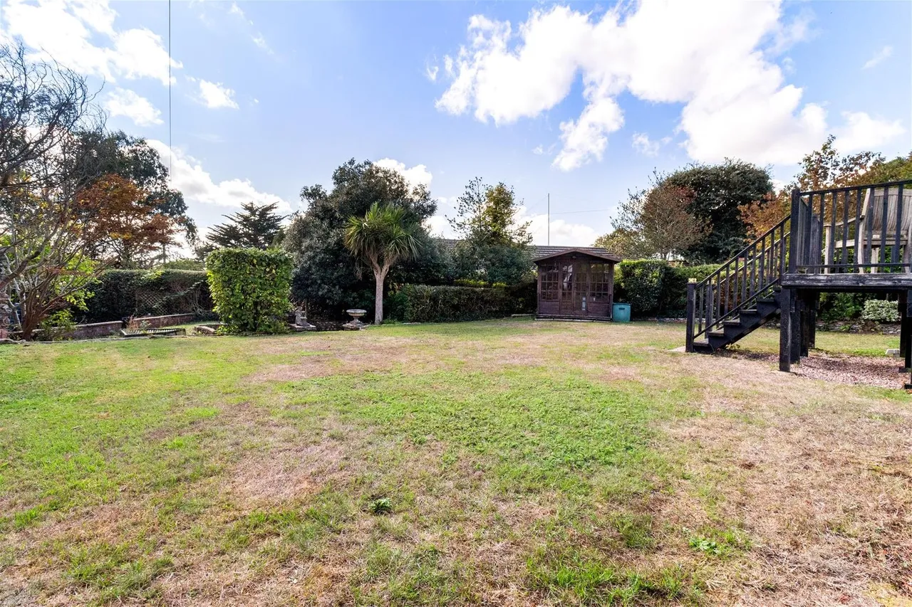 Heather Lane, Worthing, photo 37