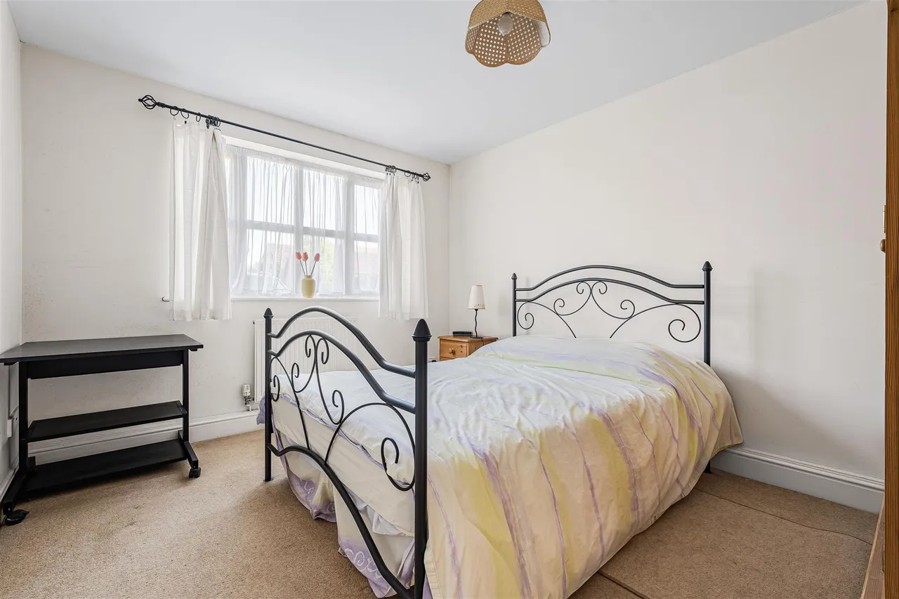 Elliotts Way, Caversham, RG4, photo 11