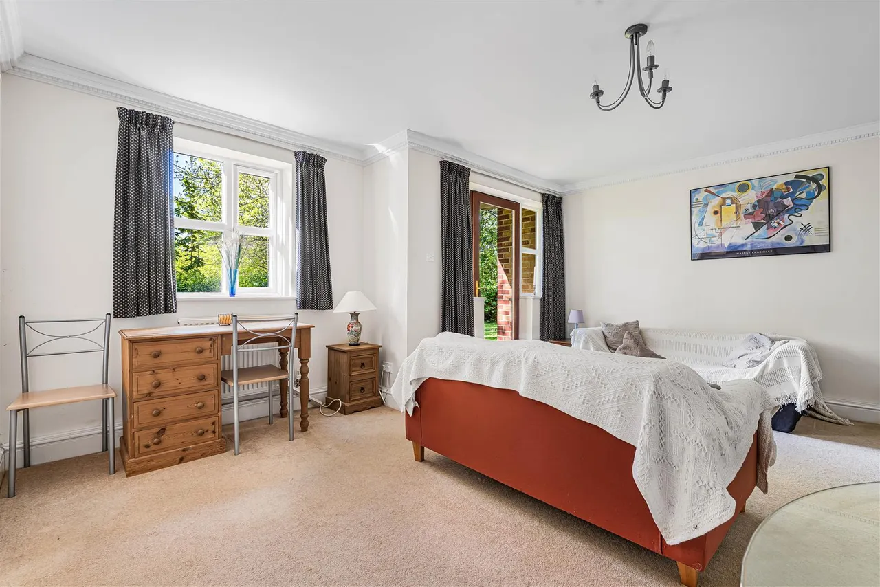 Elliotts Way, Caversham, RG4, photo 2