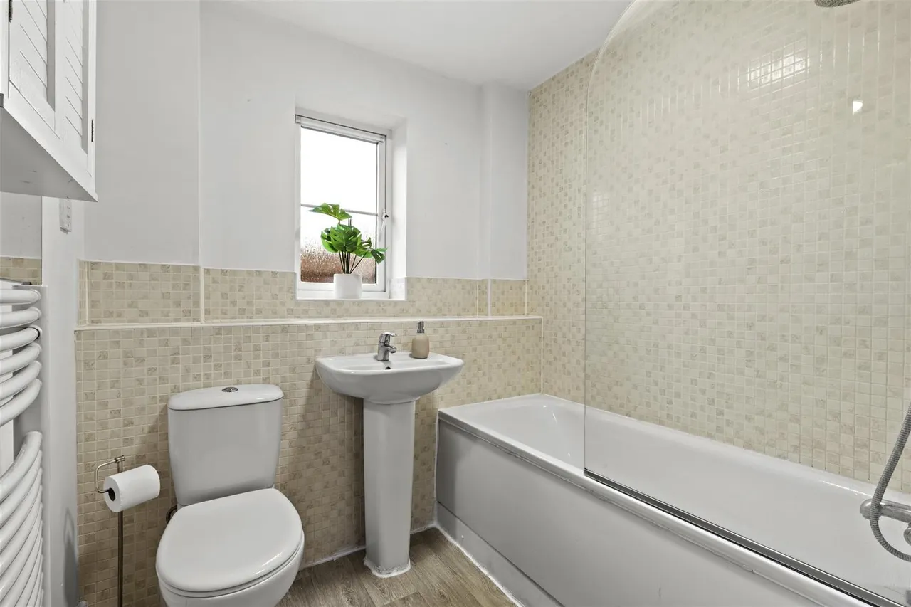 Micklefield Road, High Wycombe, HP13, photo 9