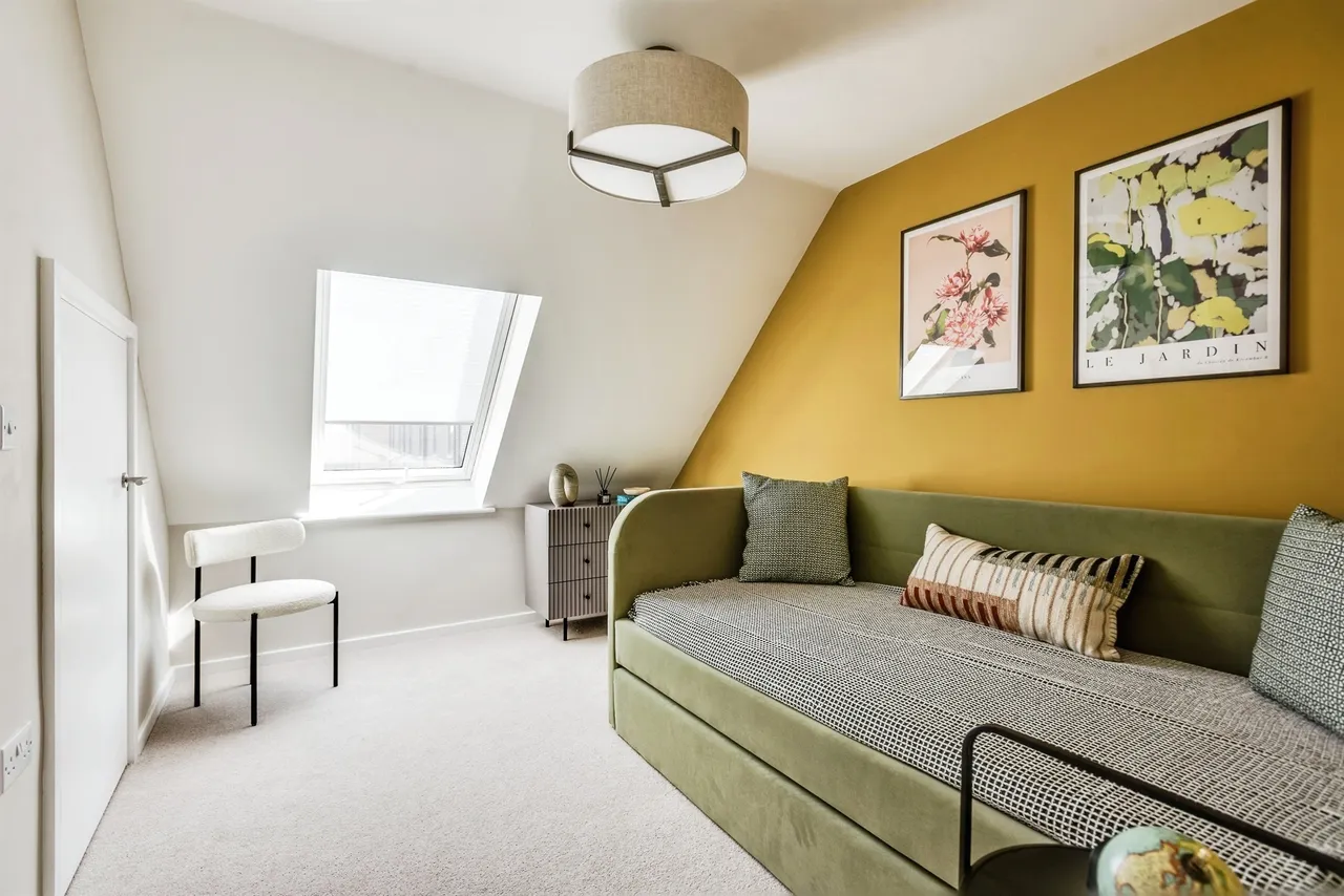 Honeybee Lane, Swindon, SN3, photo 10