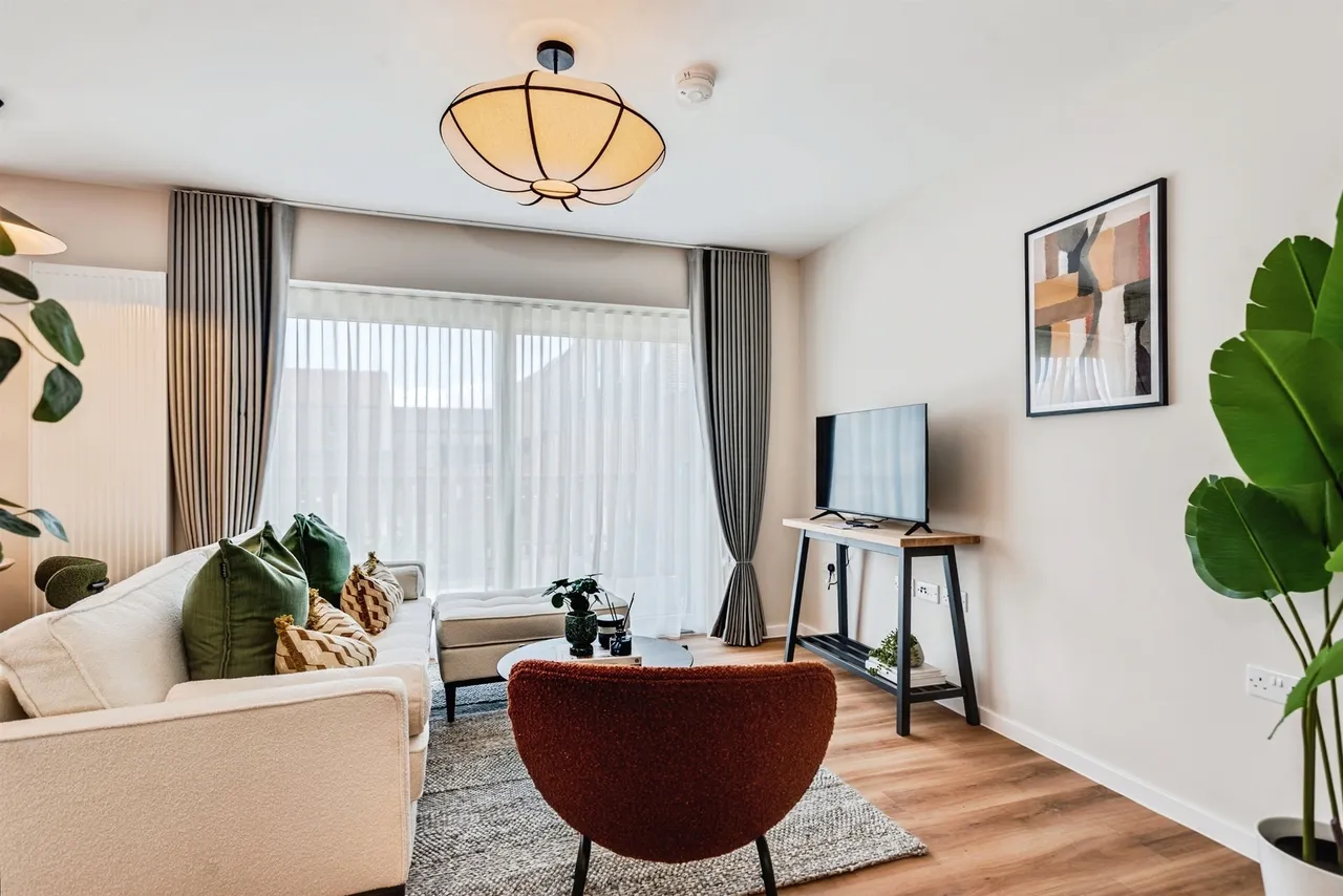 Honeybee Lane, Swindon, SN3, photo 6