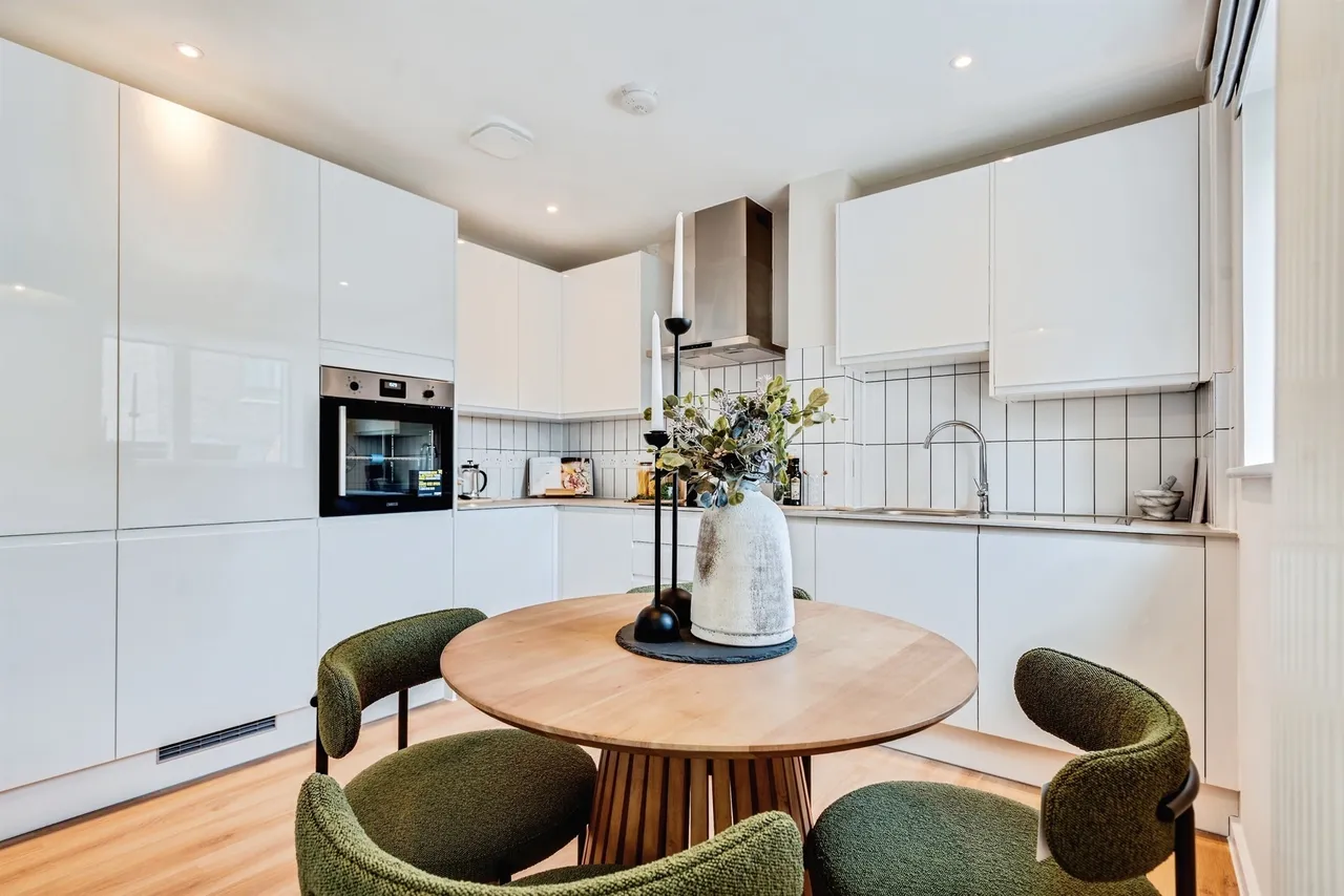 Honeybee Lane, Swindon, SN3, photo 3