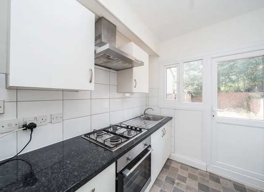 Russell Road, Twickenham, TW2, photo 4