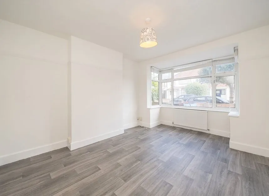Russell Road, Twickenham, TW2, photo 2