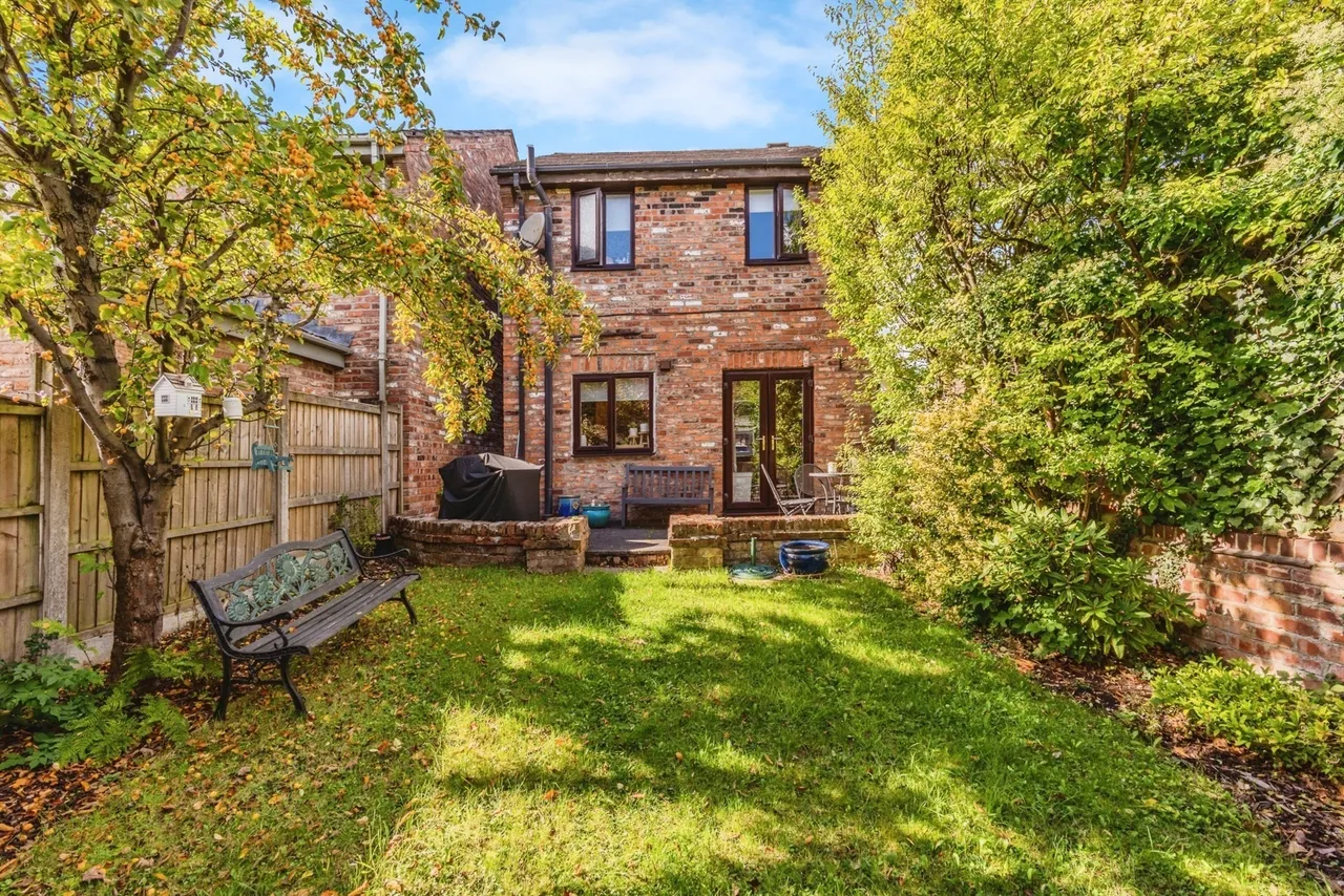 Tudor Green, Wilmslow, Cheshire, SK9, photo 14