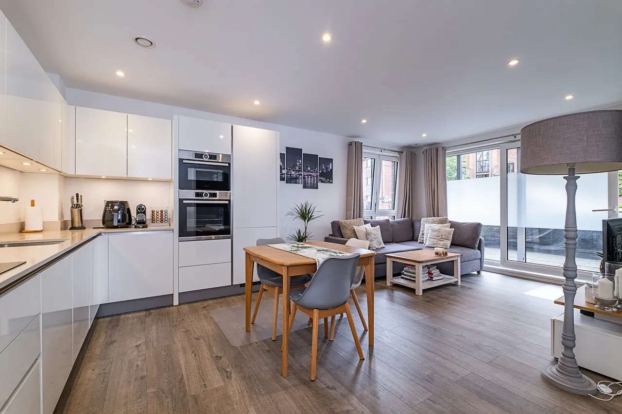 Worple Road, London, SW20, photo 8