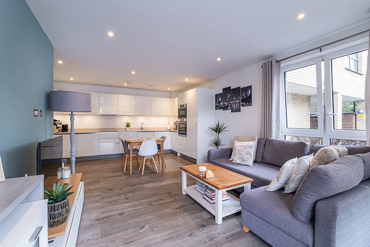 Worple Road, London, SW20, photo 11
