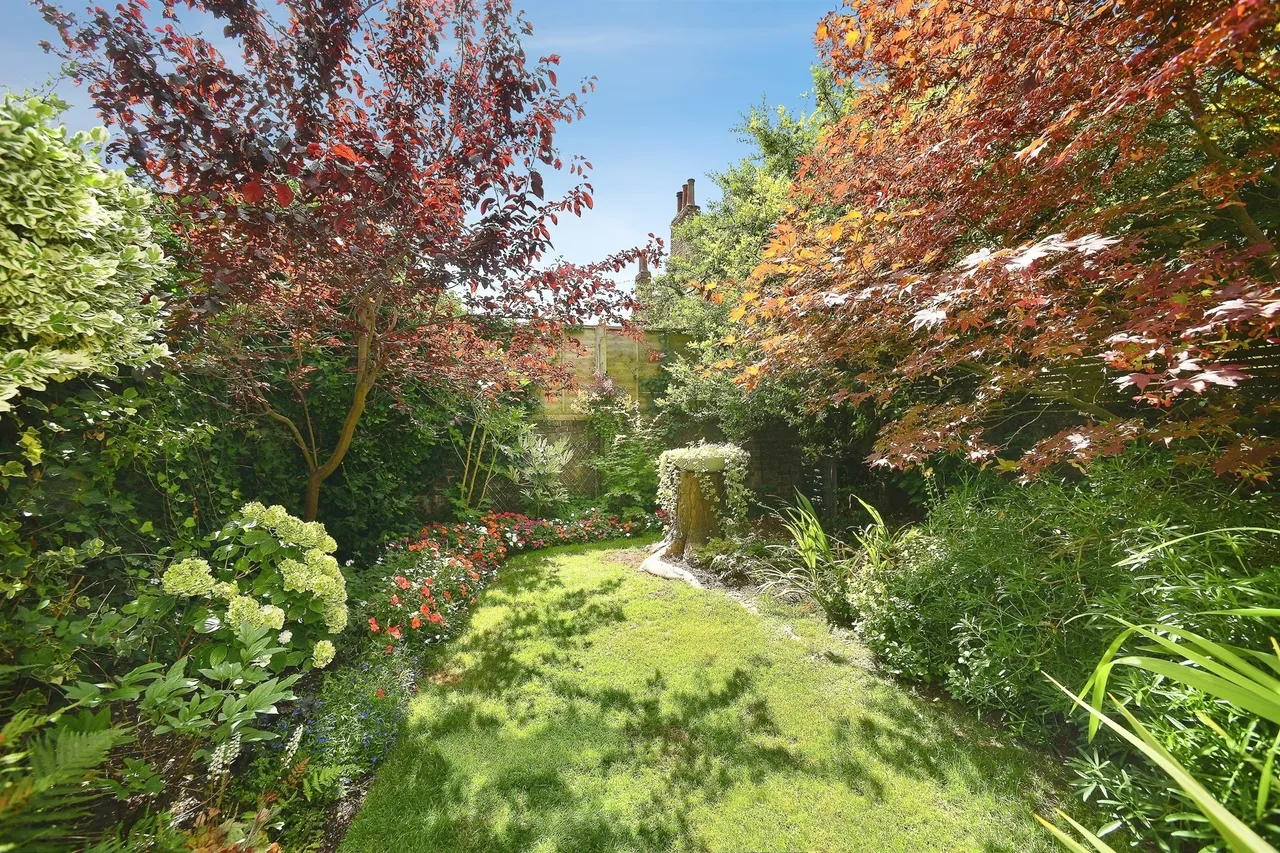 Lauriston Road, Brighton, photo 10