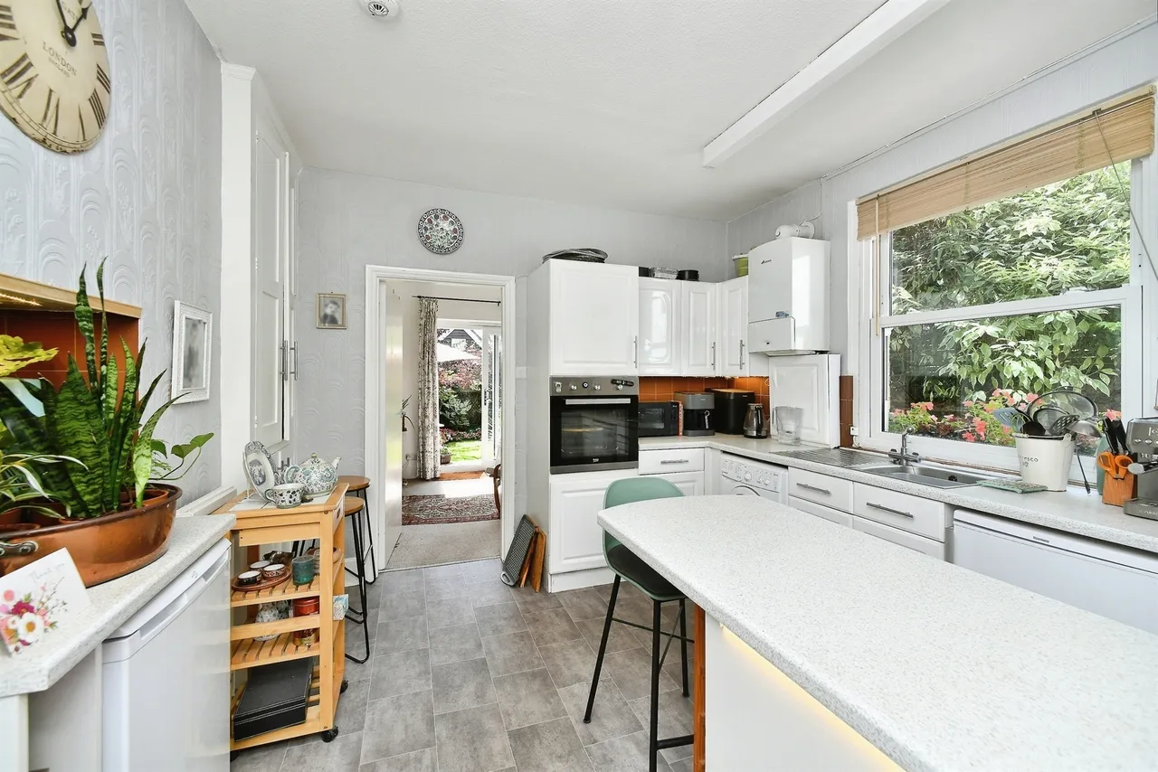 Lauriston Road, Brighton, photo 7