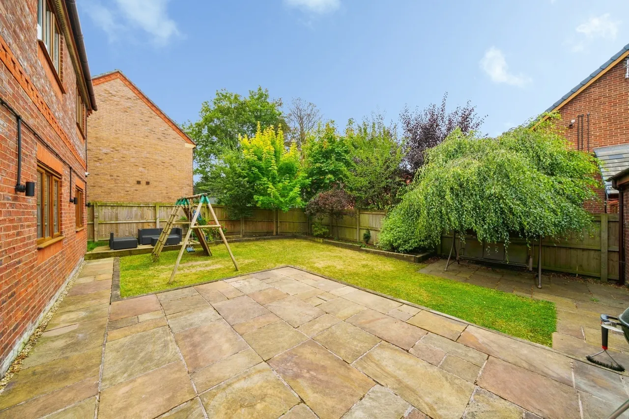 Glade Drive, Little Sutton, CH66, photo 14
